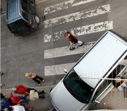 Neposredno nakon sudara dvaju skupih terenaca 