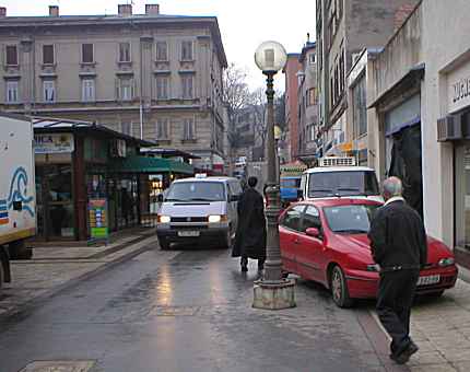 Samo im pje�aci smetaju i usporavaju ih...