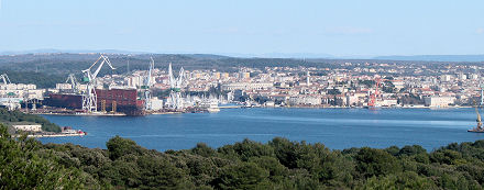 Pogled na pulu s Muzila